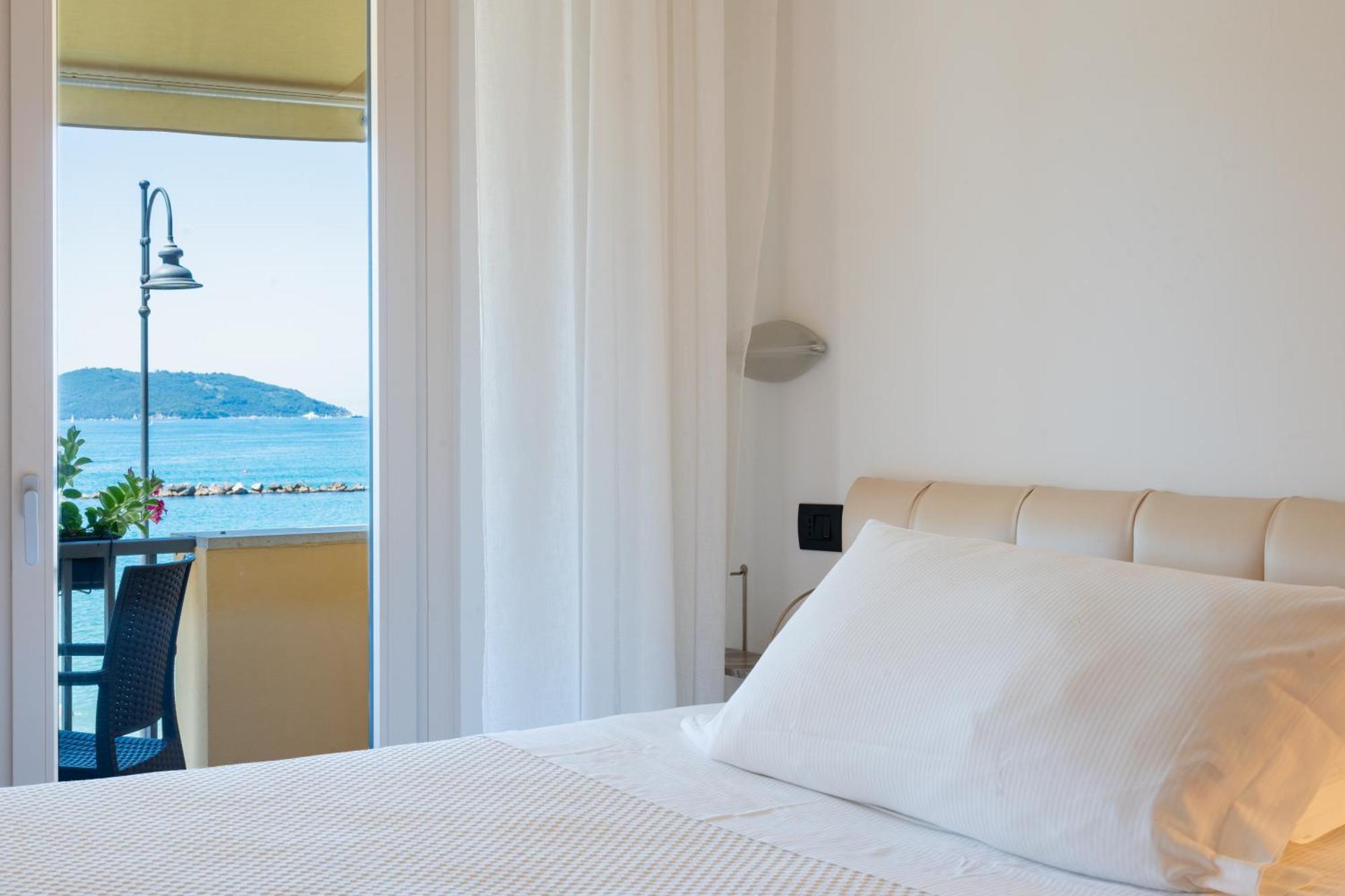 Hotel Florida Lerici Buitenkant foto