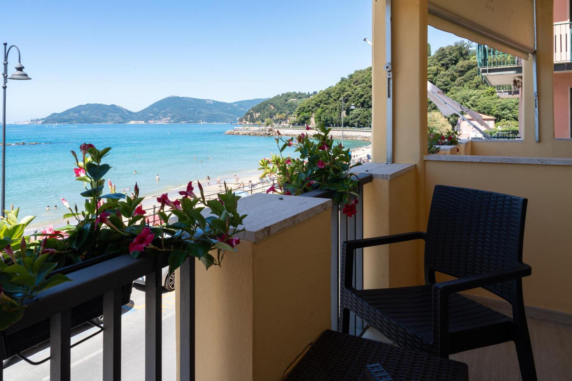 Hotel Florida Lerici Buitenkant foto