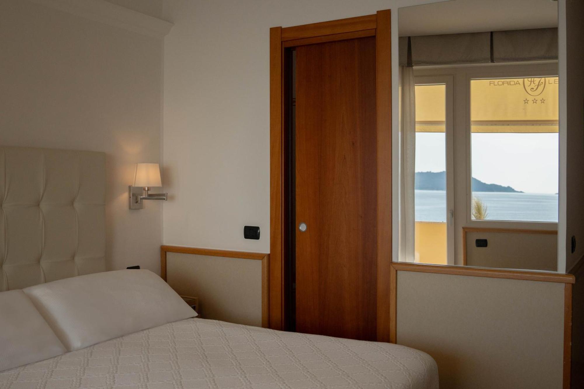 Hotel Florida Lerici Buitenkant foto